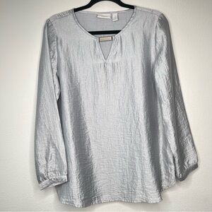 Chico's Long Sleeve Keyhole Cutout Silver Metallic Top Womens Size 1